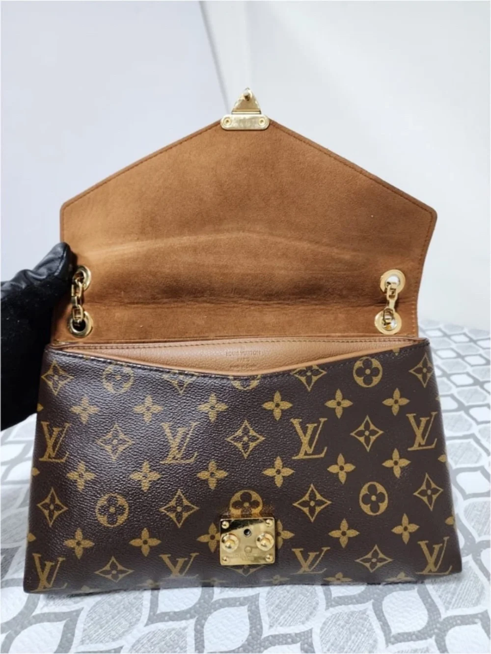 Authentic LOUIS VUITTON Havane Monogram Canvas Pallas Shoulder Bag Brown